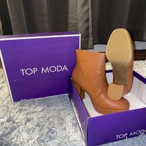 TOP Moda Women's Brown Heeled Boots